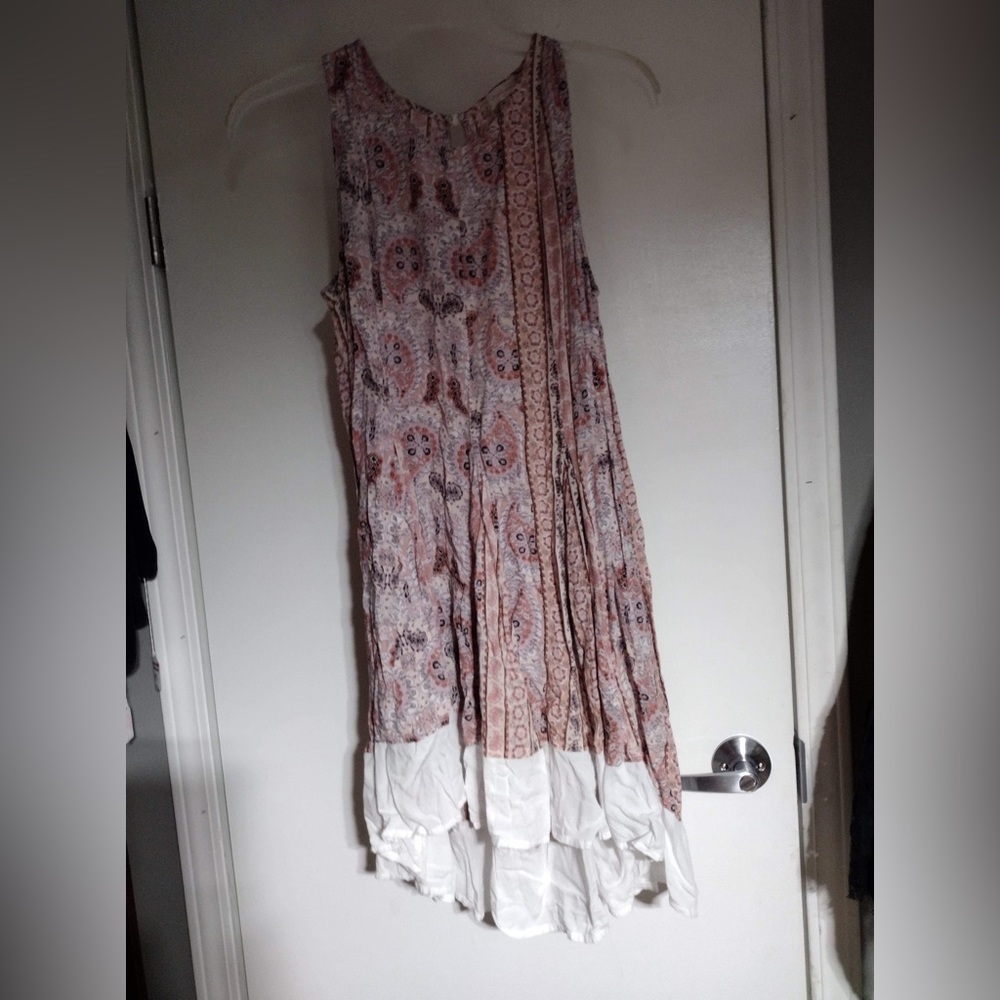 Star of state women’s dress